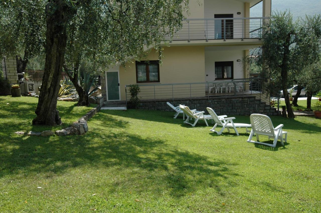 La Corte Di Magu Malcesine Bagian luar foto